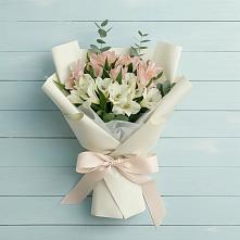 Букет цветов из:  Альстромерии в Дубовом