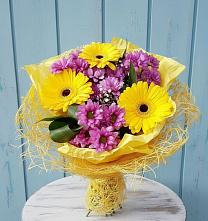 Букет цветов из:  Хризантемы и Герберы в Дубовом