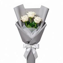 Букет 3 белые розы в Дубовом