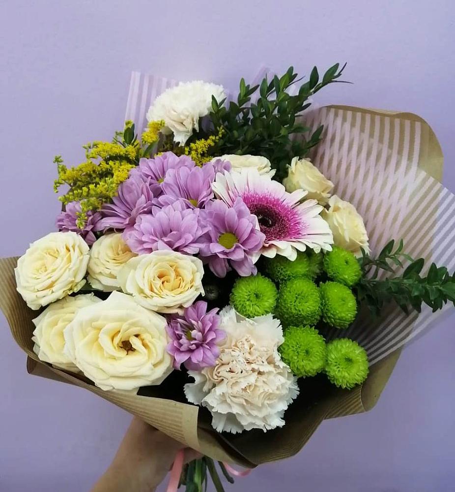 Букет цветов из: Хризантемы, Розы, Гвоздики и Герберы в Дубовом