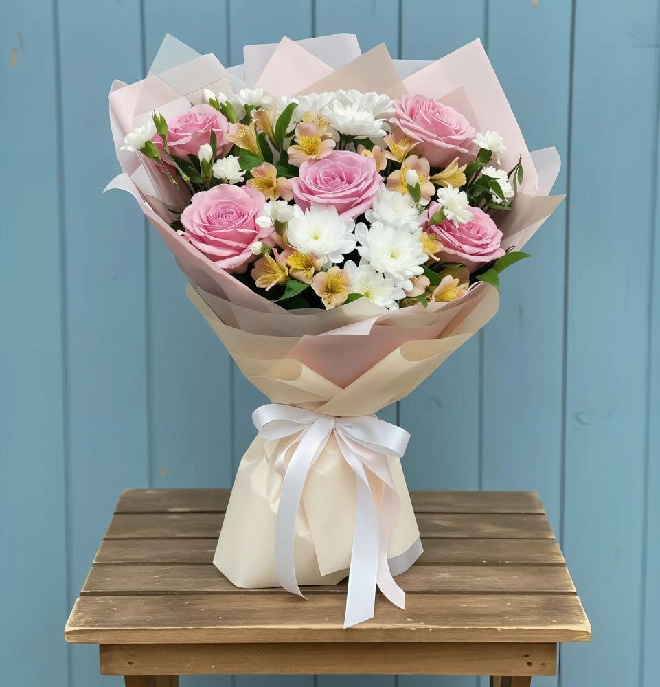 Букет цветов из: Гвоздики, Орхидеи и Розы в Дубовом