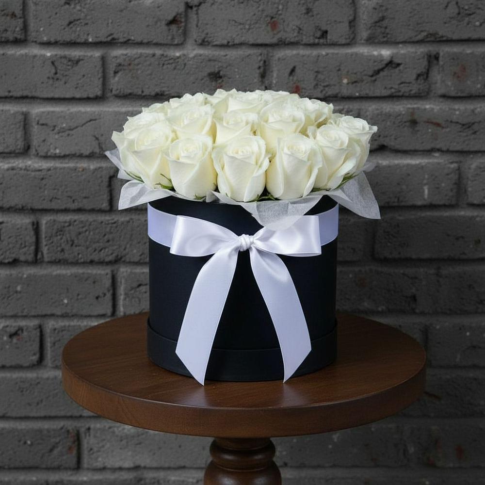 Цветочная композиция из Розы в шляпной коробке в Дубовом