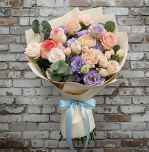 Букет цветов из:  Розы, Лизиантусы и Гвоздики в Дубовом